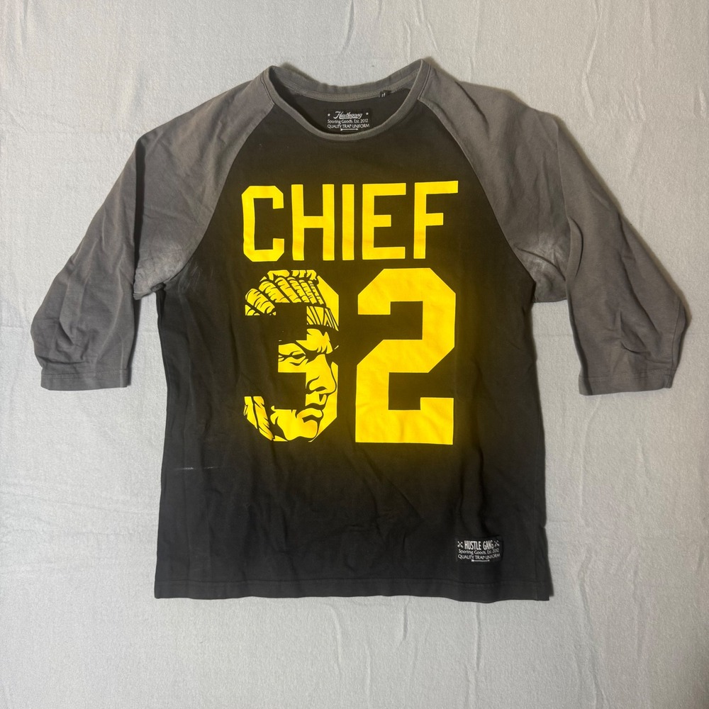 Hustle Gang Chief 32 Raglan Baseball‎ Tee Black Grey Mens Medium HG-32 Graphic